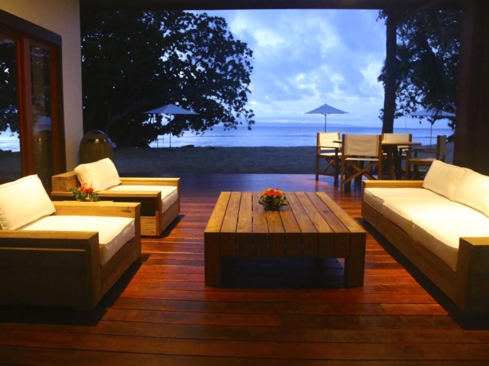 Tides Reach Resort Matei Exterior foto