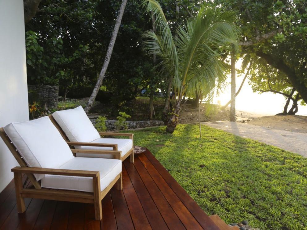 Tides Reach Resort Matei Exterior foto