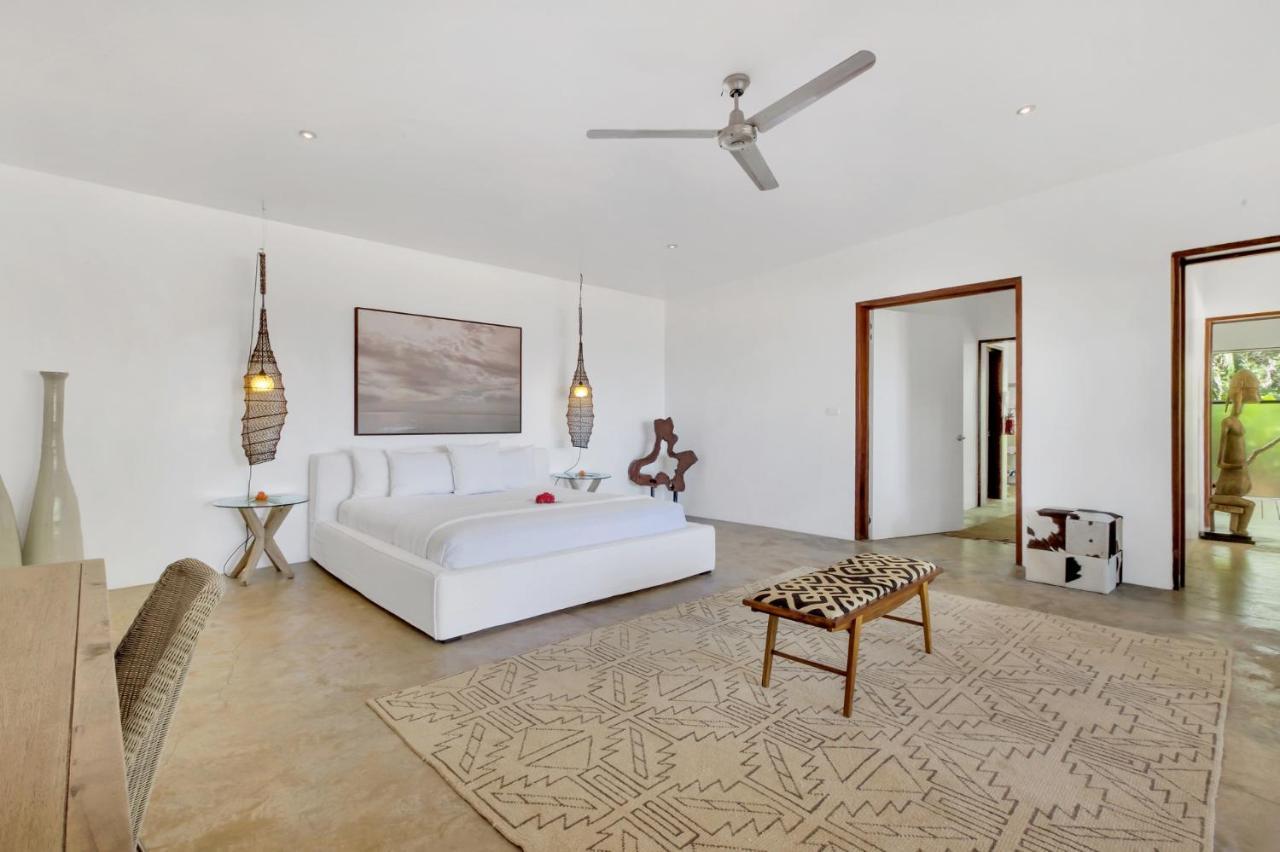 Tides Reach Resort Matei Exterior foto