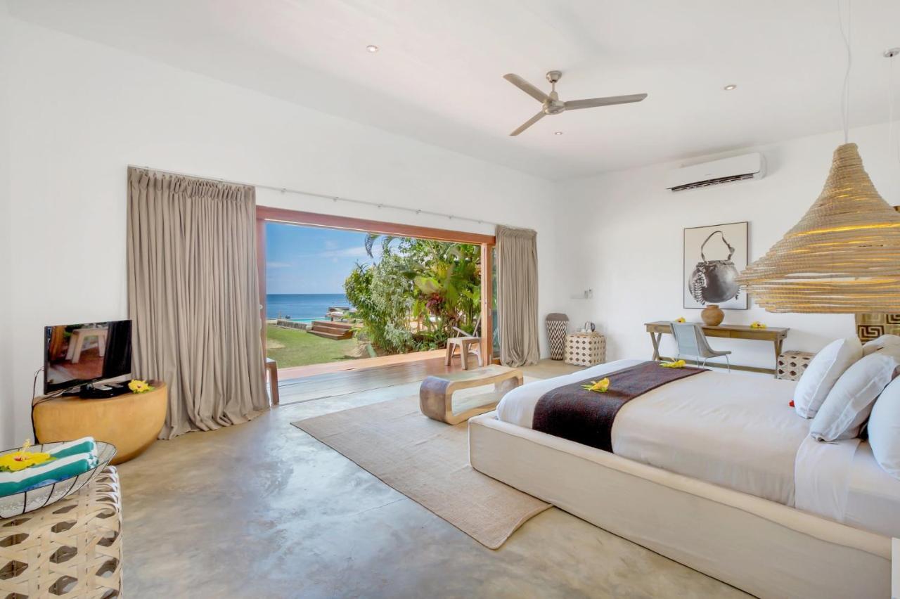 Tides Reach Resort Matei Exterior foto
