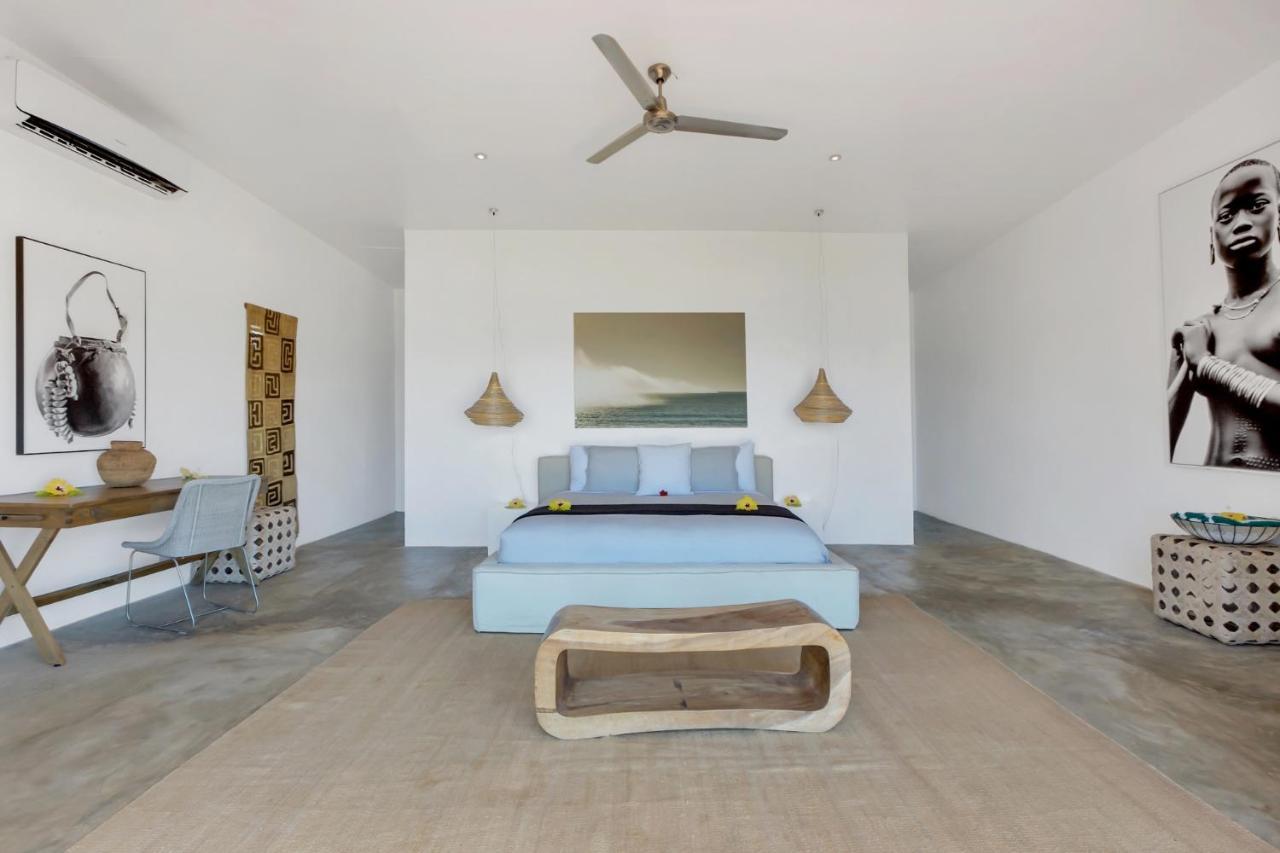 Tides Reach Resort Matei Exterior foto