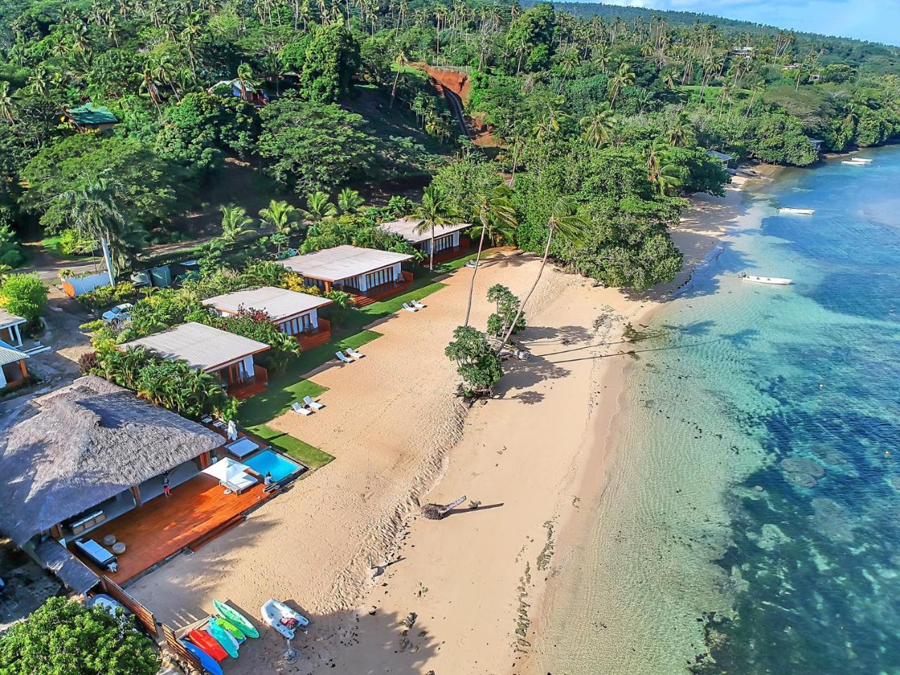 Tides Reach Resort Matei Exterior foto